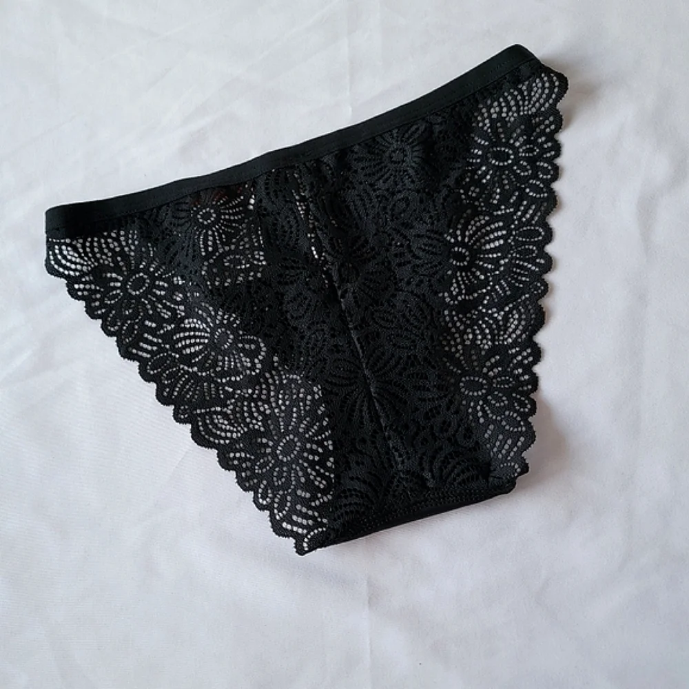 NWT Cheeky Lace String Bikini Panty | Auden